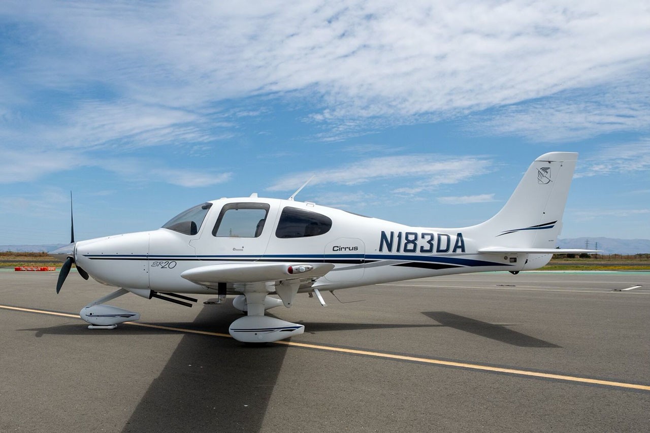 2003 Cirrus SR20 — photo 1