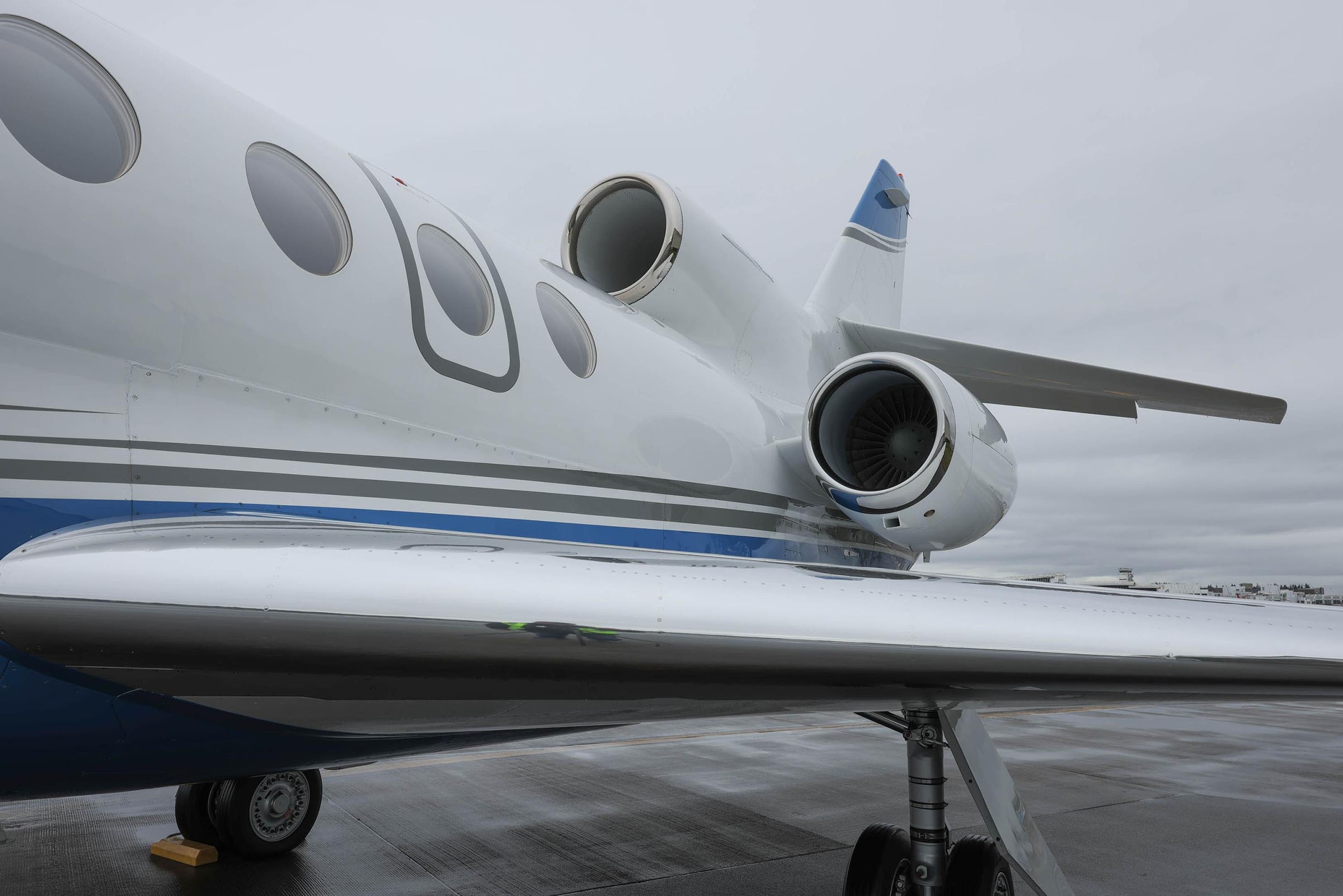 2000 Falcon 50 — photo 2