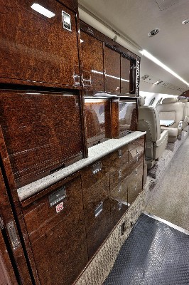 2000 Falcon Falcon 50 — photo 5
