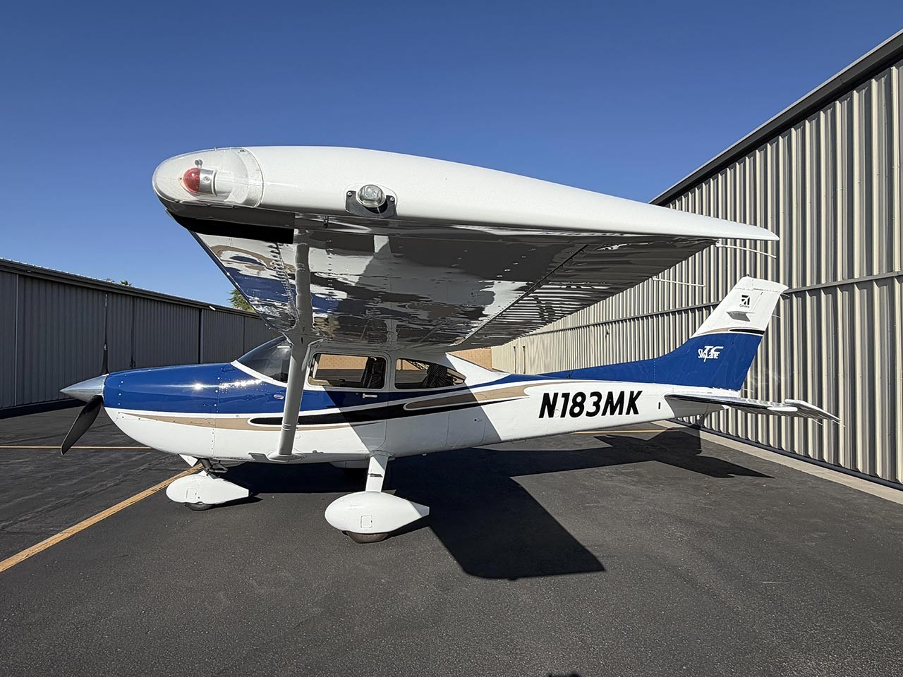 2004 Cessna 182T — photo 1