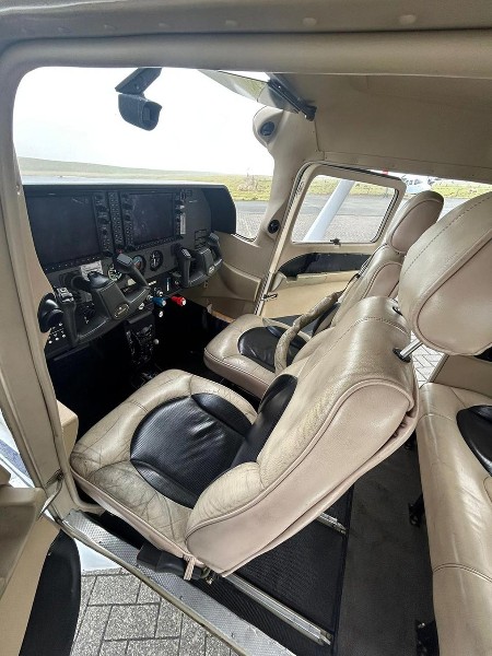 2011 Cessna 182T Skylane, photo 10
