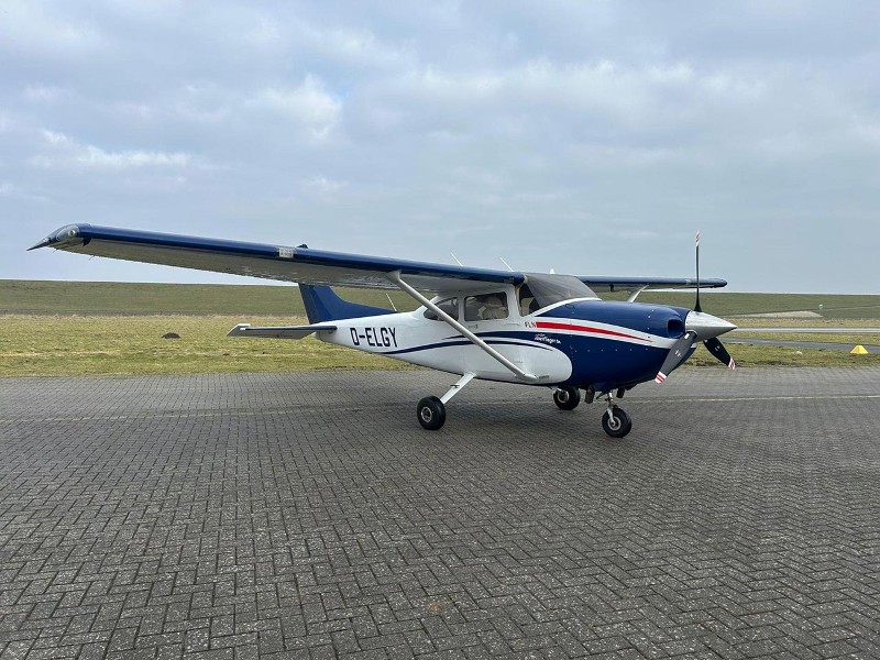 2011 Cessna 182T Skylane, photo 5