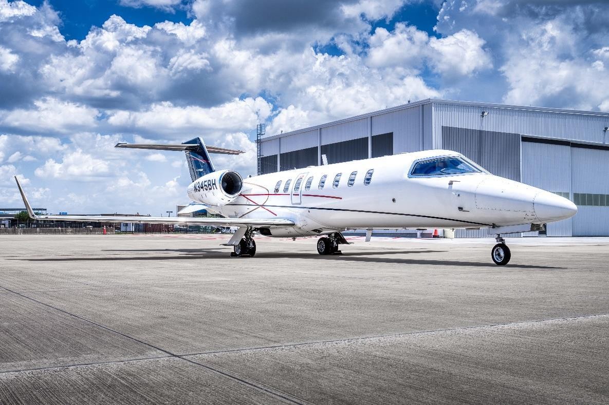 2001 Learjet 45 — photo 2