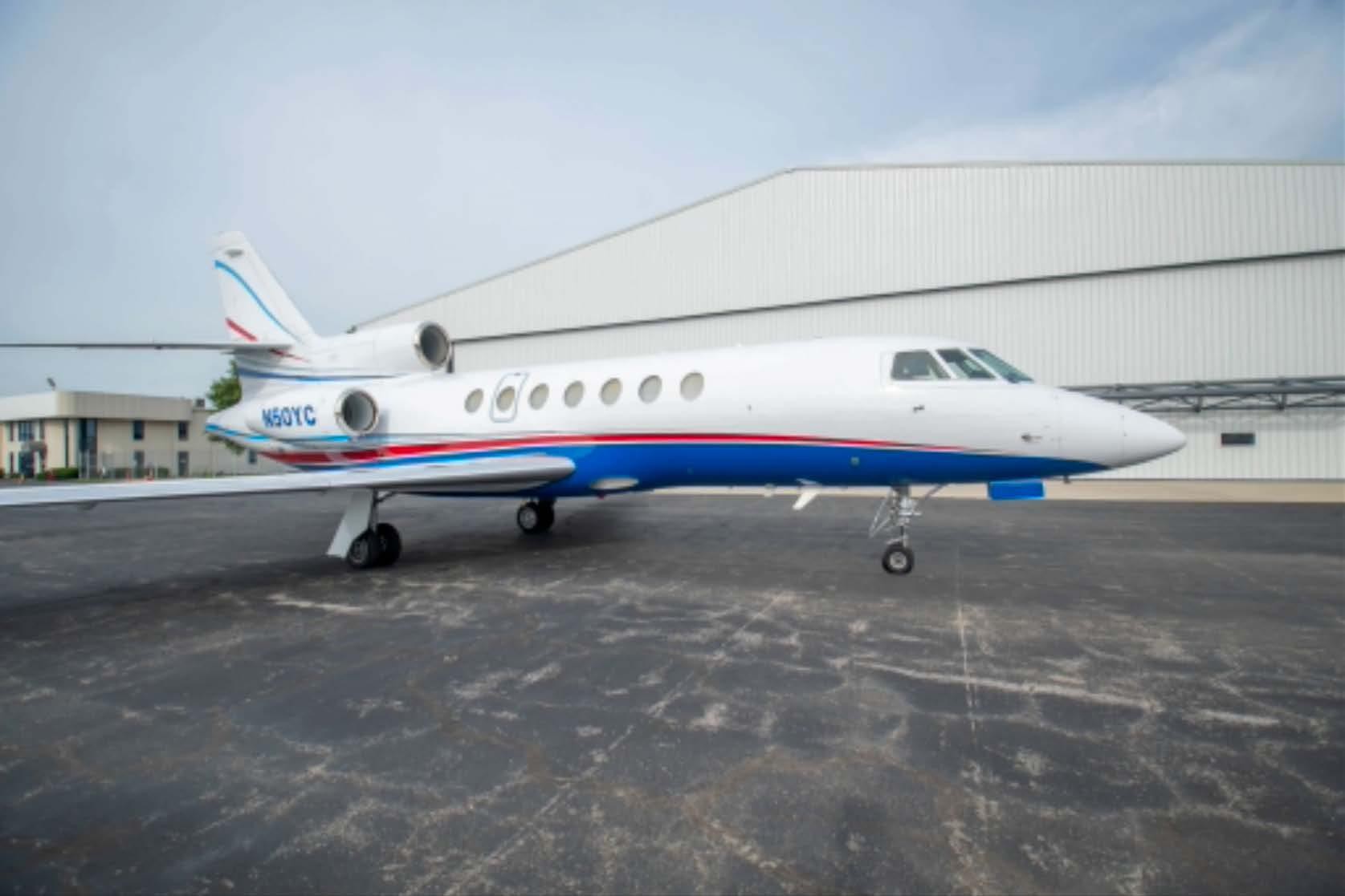 1989 Falcon 50 — photo 2