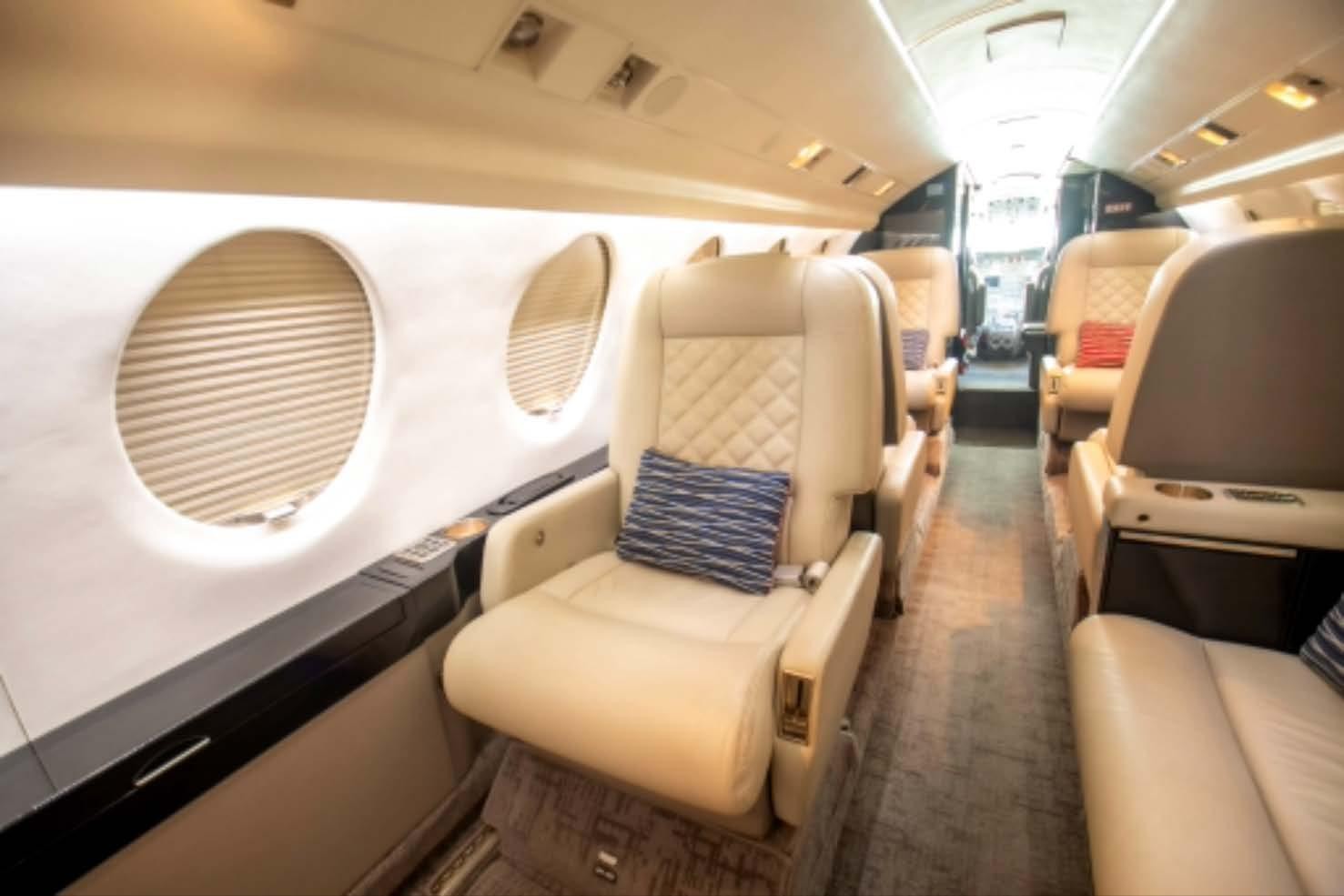 1989 Falcon 50 — photo 5