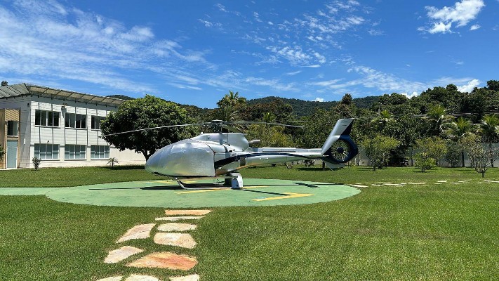 2010 Eurocopter EC 130 — photo 4