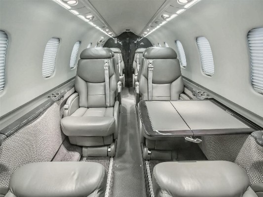 2000 Learjet 45 — photo 2