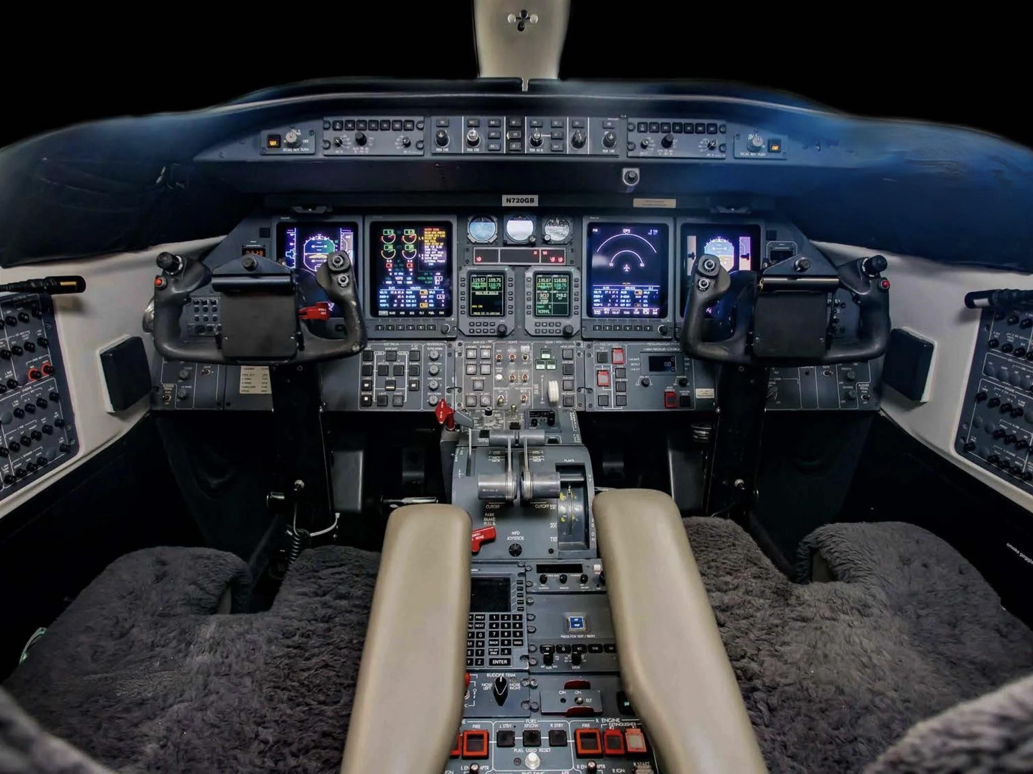 2000 Learjet 45 — photo 5