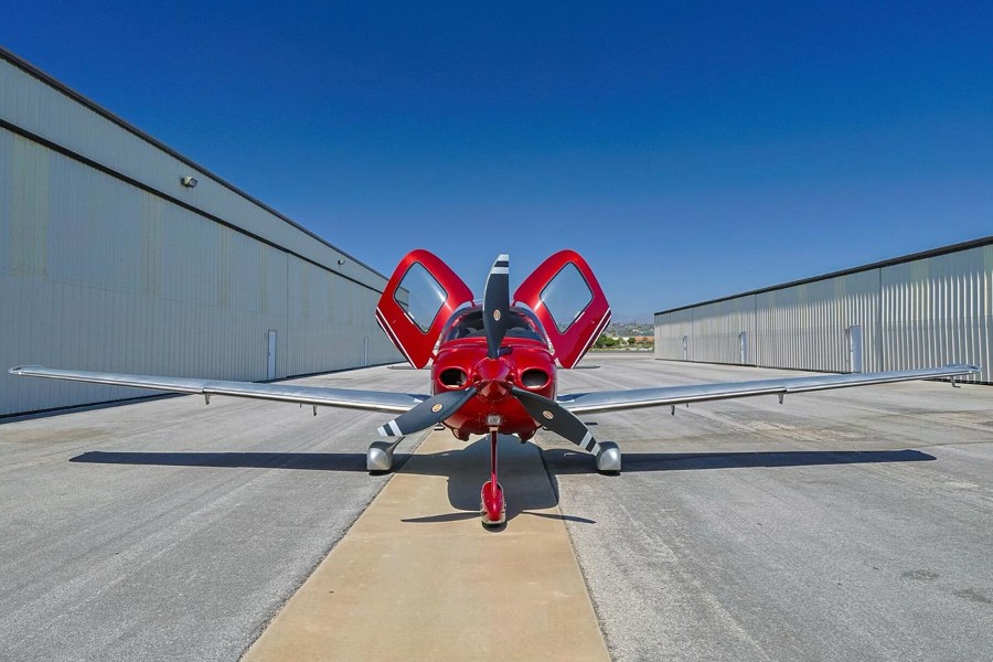 2007 Cirrus SR22-G3 Turbo (N762CR), photo 3