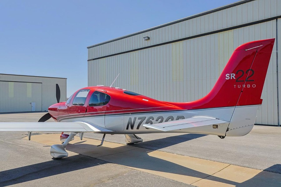 2007 Cirrus SR22-G3 Turbo (N762CR), photo 8