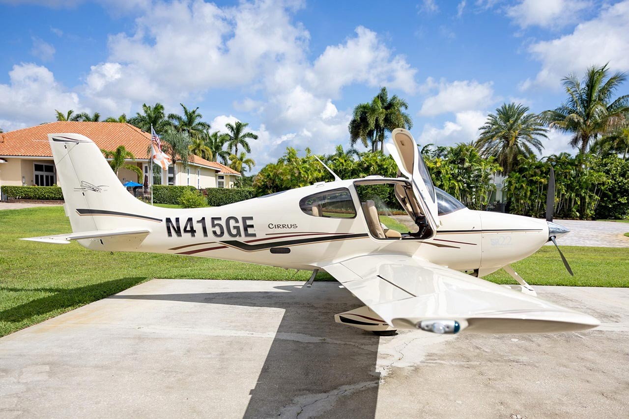 2003 Cirrus SR22 — photo 4