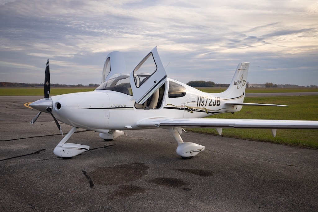 2006 Cirrus SR22