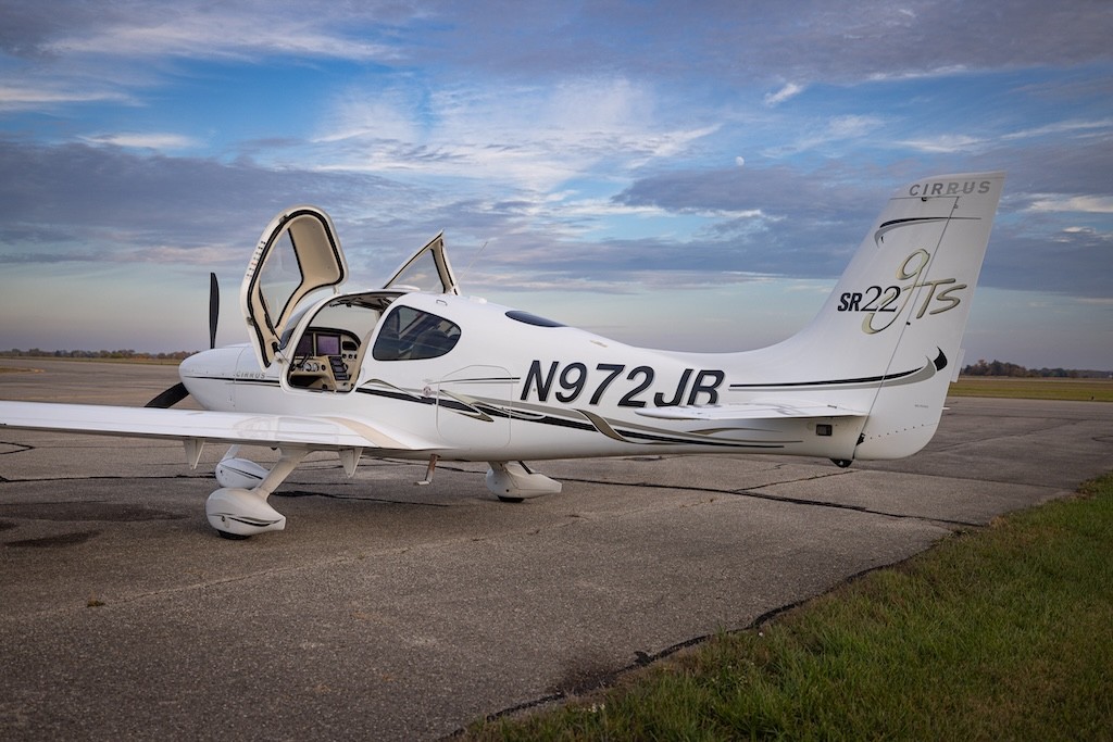 2006 Cirrus SR22 — photo 3