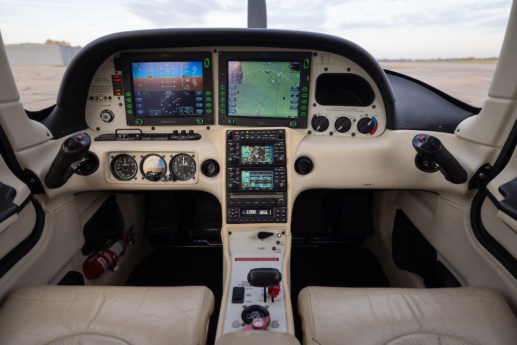 2006 Cirrus SR22 — photo 4