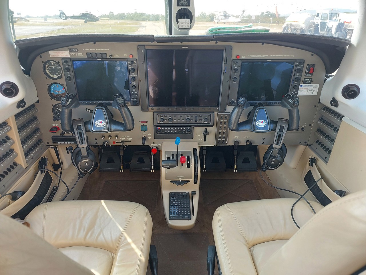 2012 Piper Mirage — photo 3