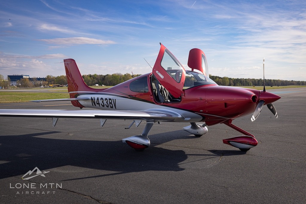 2025 Cirrus SR20 — photo 1