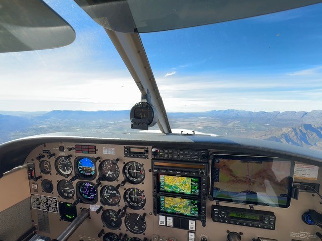 2000 Piper Archer III — photo 5