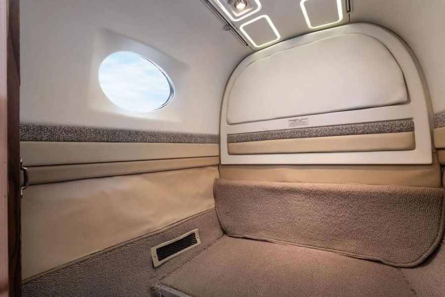 1997 Beechcraft Beech King Air 350, photo 14