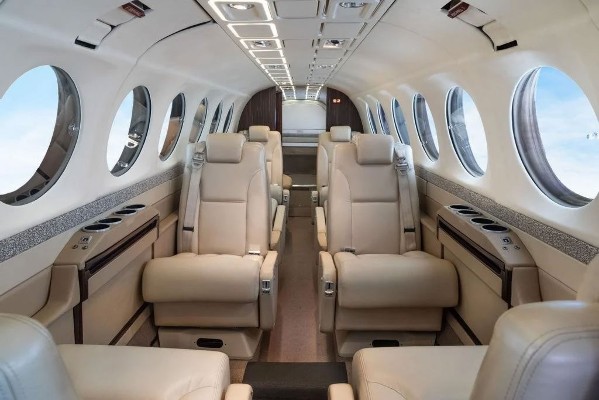 1997 Beech King Air 350 — photo 5