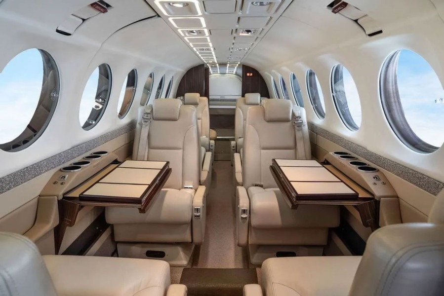 1997 Beechcraft Beech King Air 350, photo 7