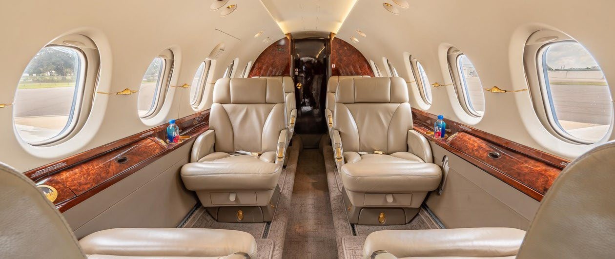 2005 Hawker 800XP — photo 2