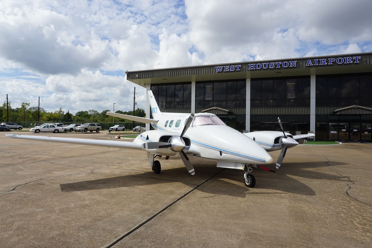1979 Beech Duke B 60 — photo 3