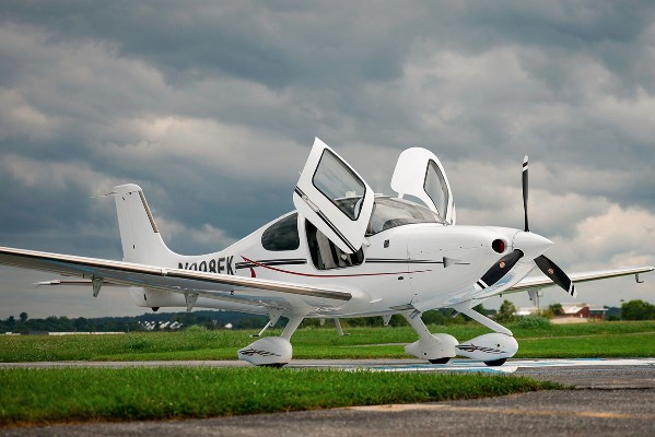 2016 Cirrus SR22-G5 — photo 5