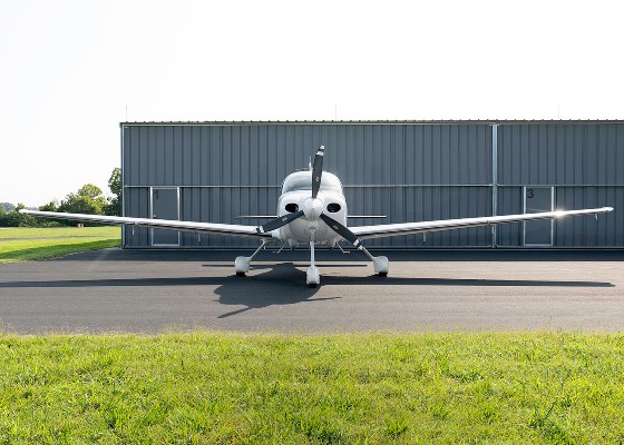 2016 Cirrus SR22-G5 — photo 3