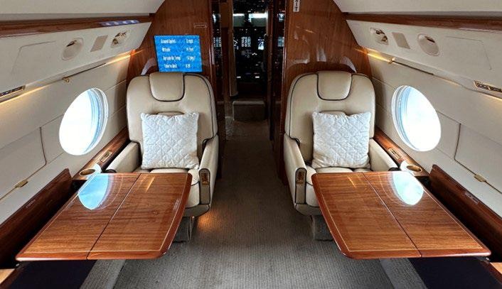 2001 Gulfstream G-IVSP — photo 4