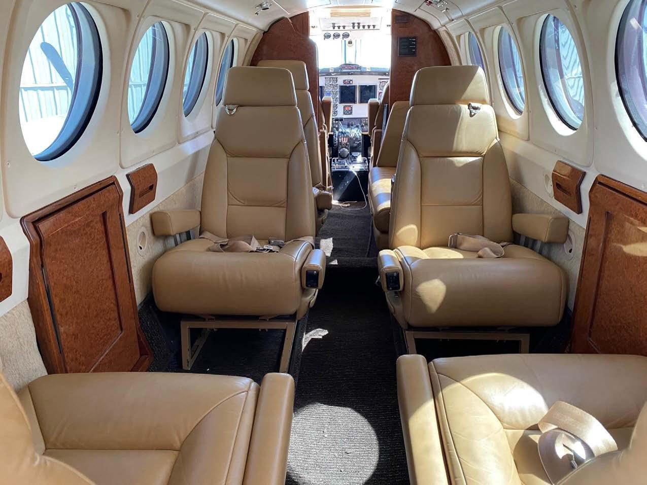 1982 Beech King Air B200 — photo 4