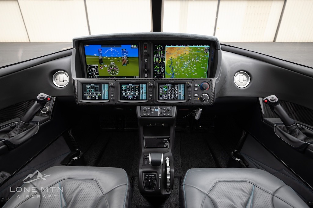 2023 Cirrus Vision SF50 — photo 4