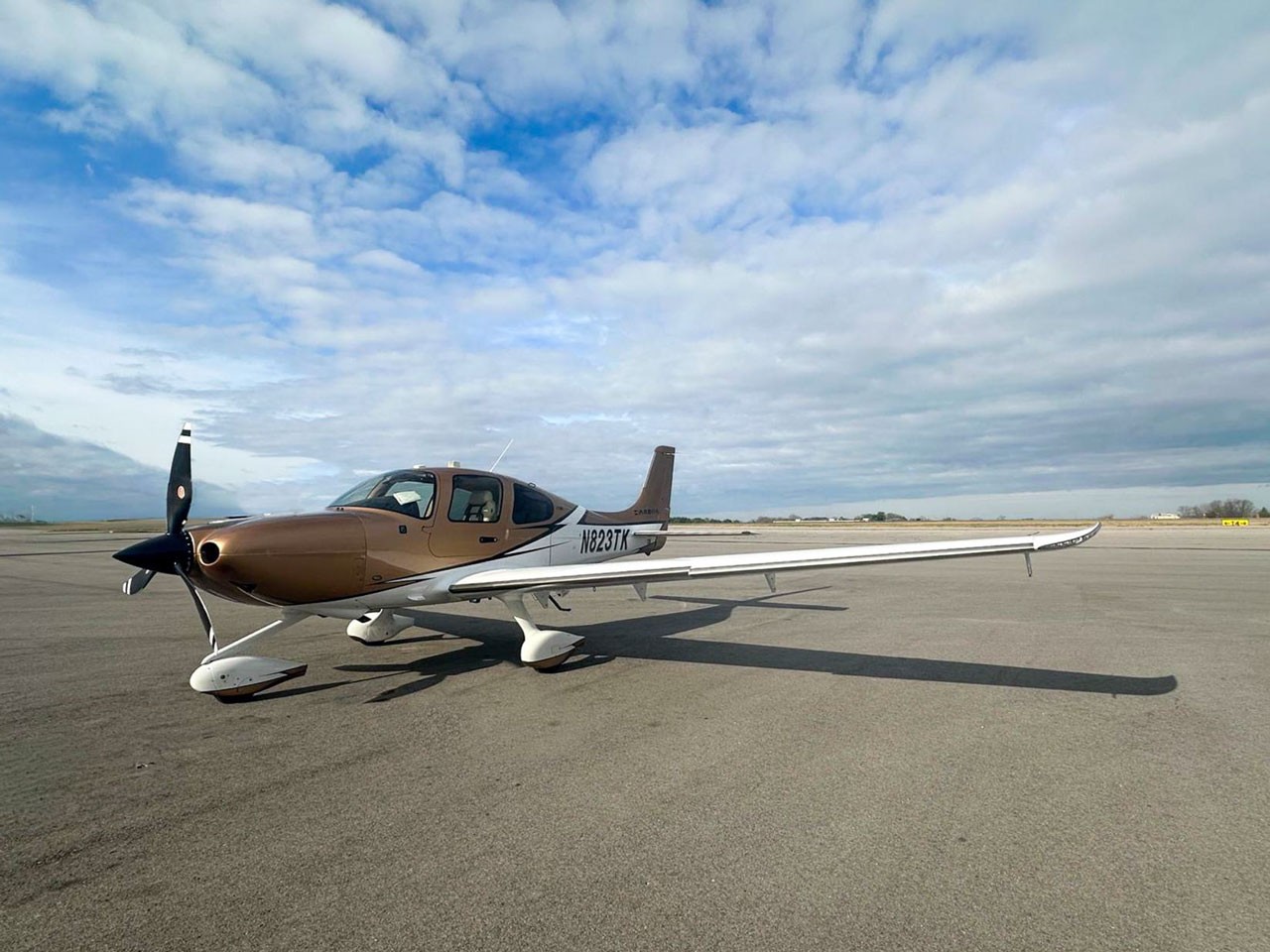 2023 Cirrus SR22-G6 — photo 2