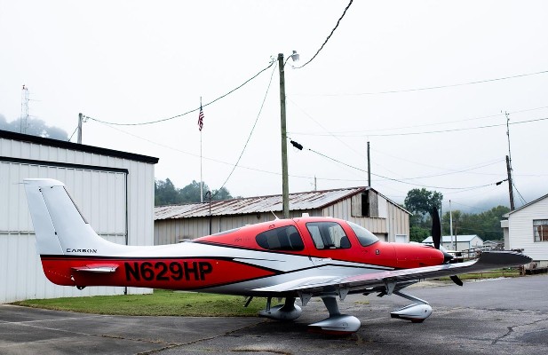 2017 Cirrus SR22T-G6 — photo 4