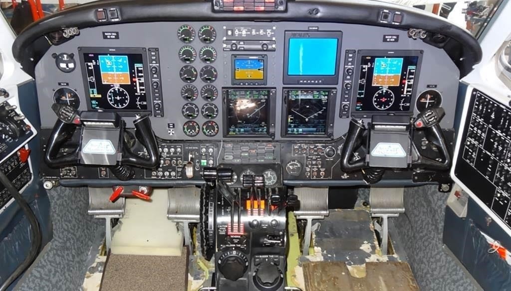1981 Beech King Air 200 — photo 2