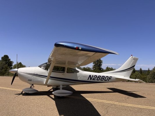 1966 Cessna 182J — photo 1