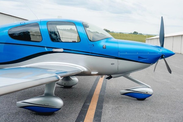 2016 Cirrus SR22T — photo 4