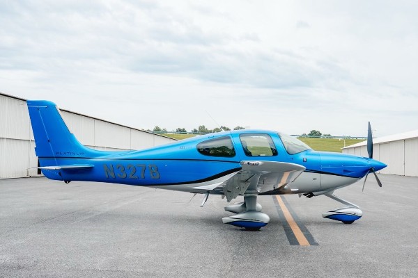 2016 Cirrus SR22T — photo 5