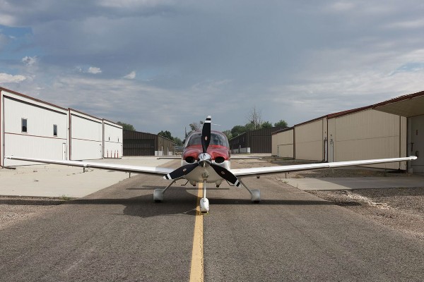 2010 Cirrus SR22-G3 — photo 3
