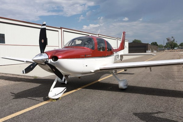 2010 Cirrus SR22-G3 — photo 4