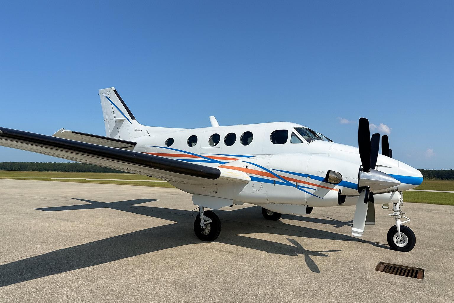 1979 Beech King Air C90 — photo 3