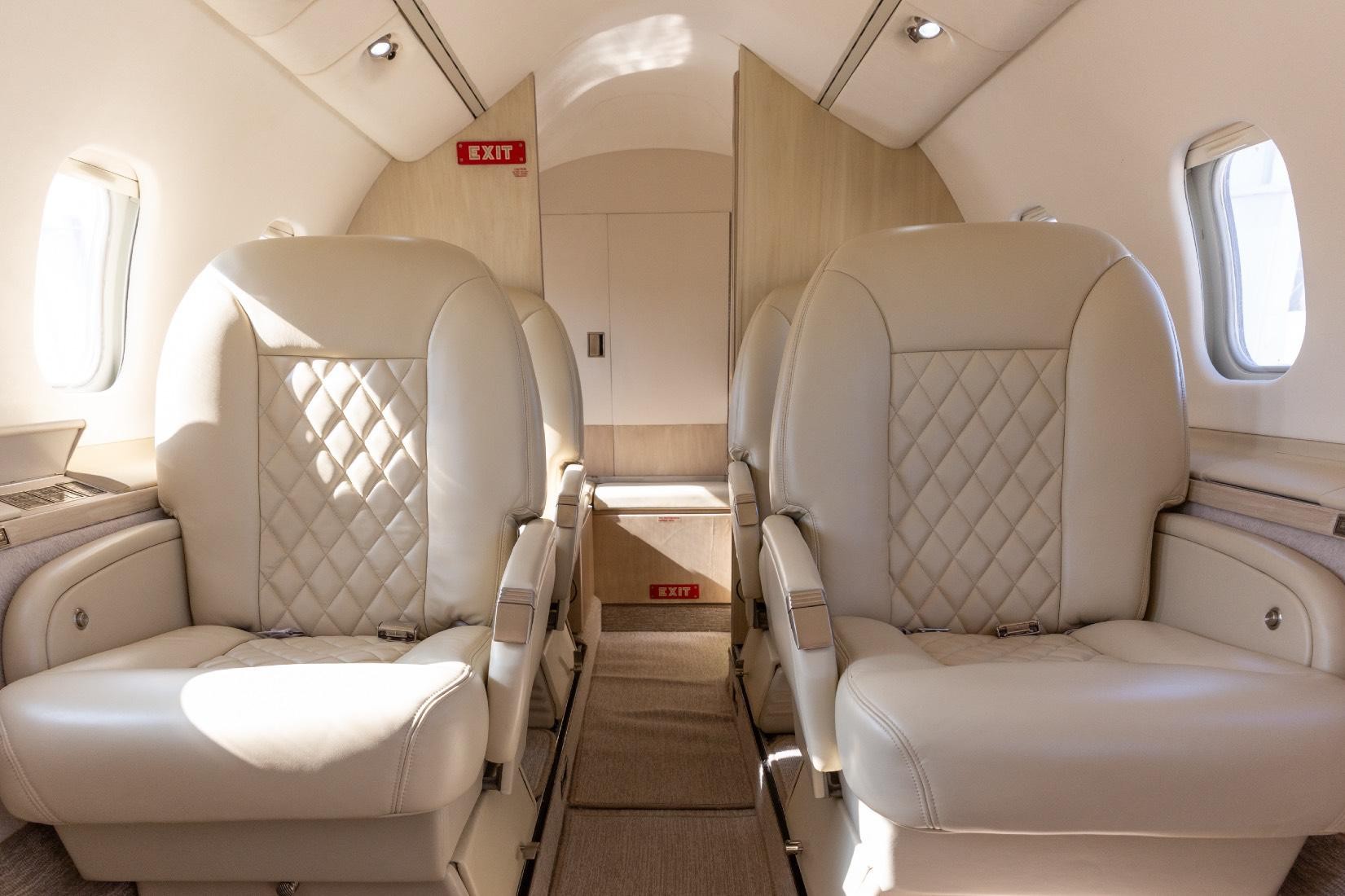 1994 Learjet 60 — photo 5