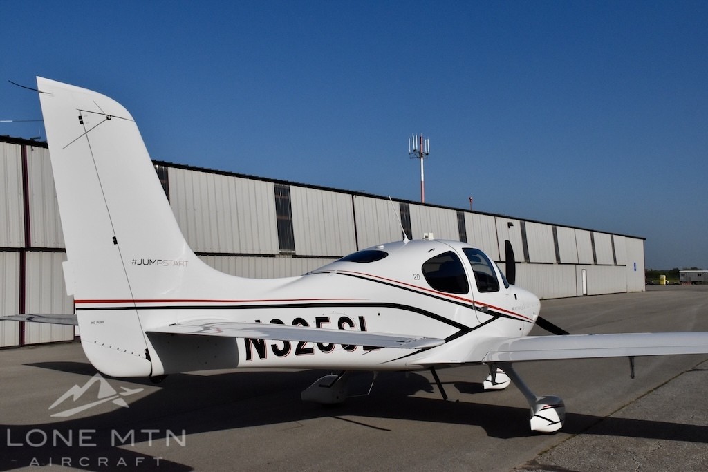 2019 Cirrus SR20 — photo 2