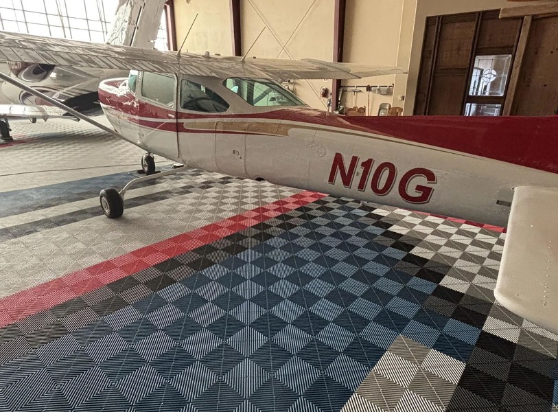 1979 Cessna TR182RG Turbo Skylane, photo 2