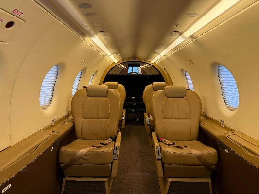 1999 Pilatus PC-12 — photo 5