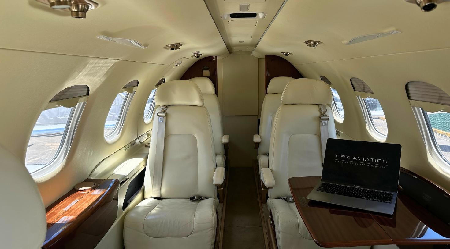 2011 Embraer Phenom 300 4