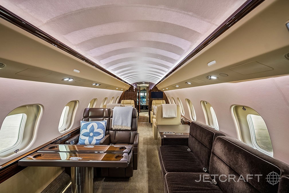 2013 Bombardier Global 6000 — photo 2
