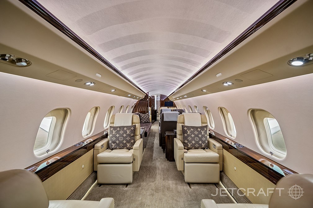 2013 Bombardier Global 6000 — photo 3