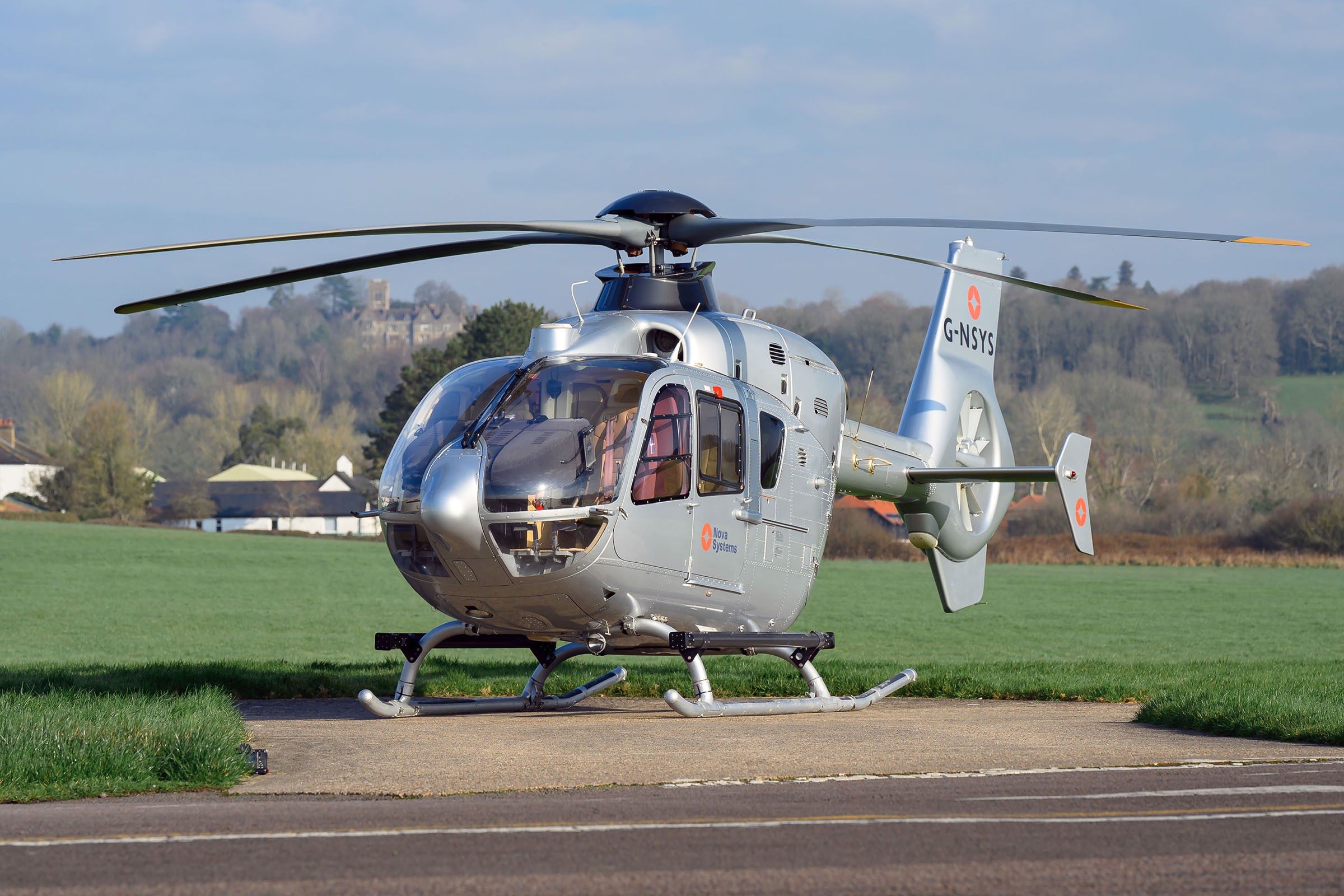 1999 Eurocopter EC135 — photo 2