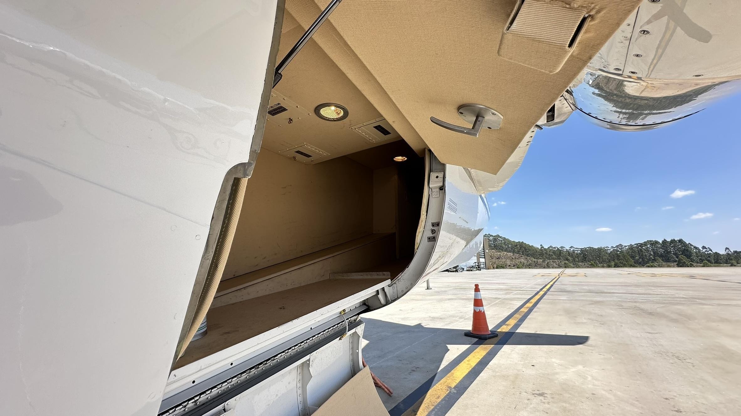2006 Hawker 400XP — photo 4