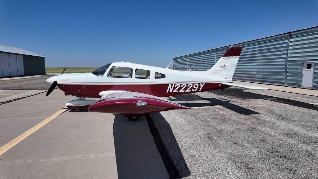 1979 Piper Archer II — photo 2